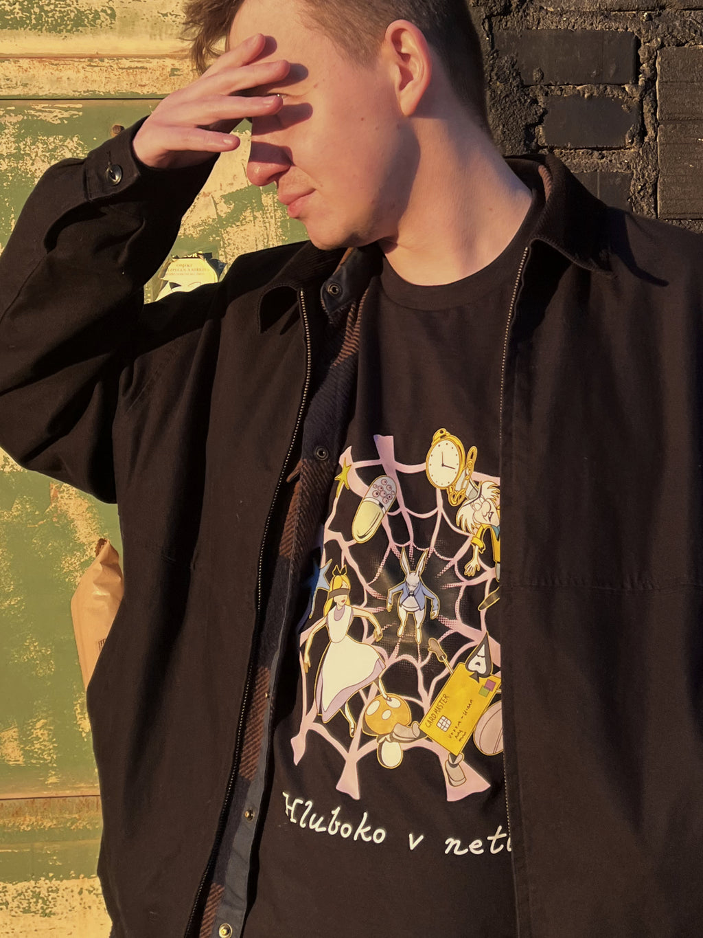 Tričko "Alenka v říši dark netu" (ČERNÉ)